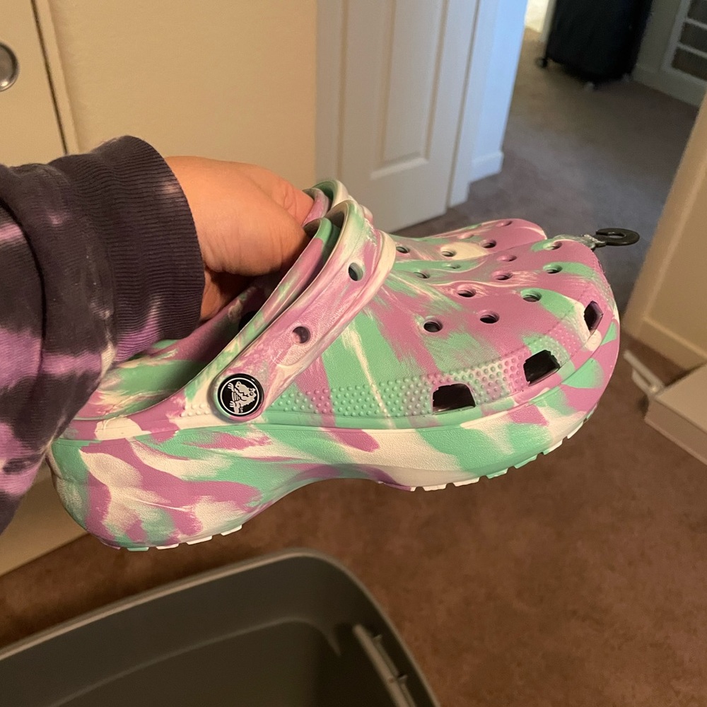 Platform Crocs
